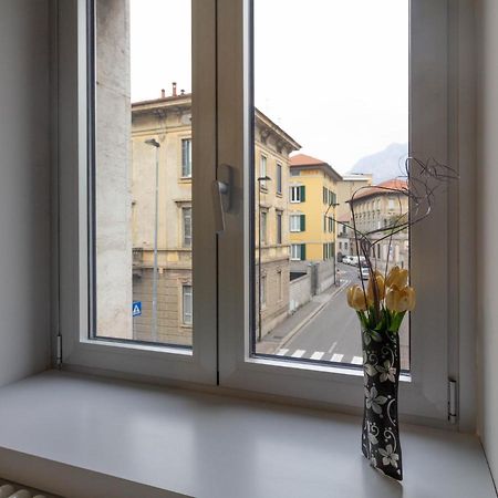 Appartamento Papavero - Affitti Brevi Italia Lecco Buitenkant foto